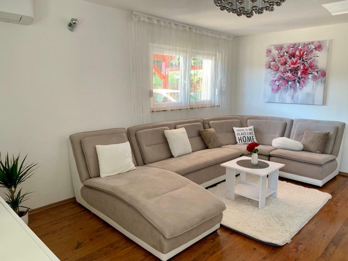 Apartman Korina Otocac Luaran gambar